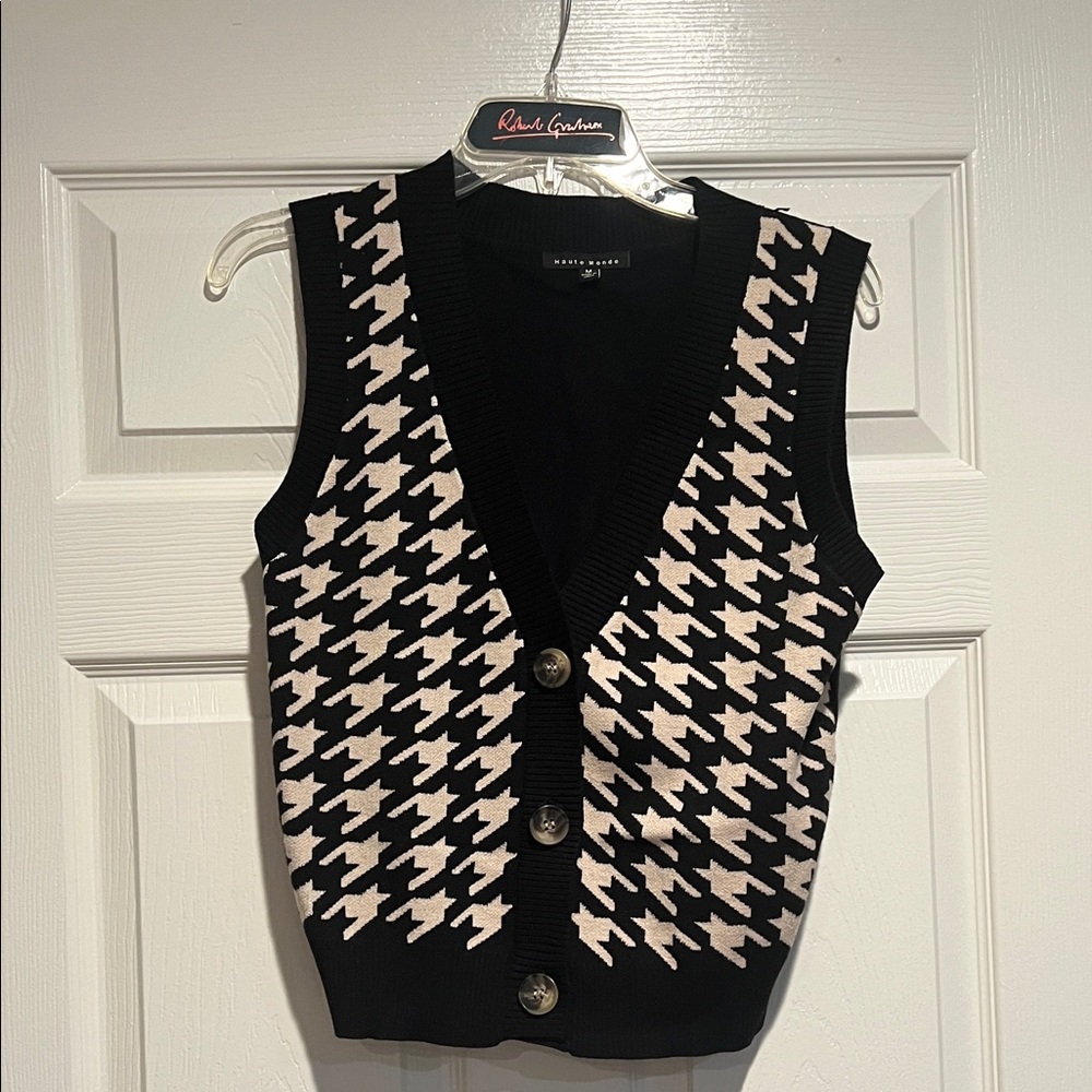 Haute Monde Black and White Houndstooth Vest